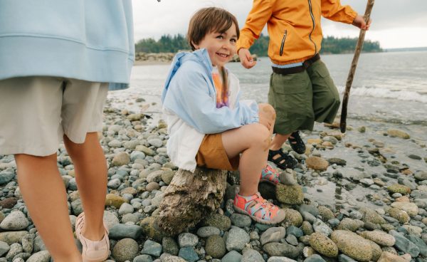 Little Kids' Seacamp II CNX  |  Coronet Blue/Hot Pink